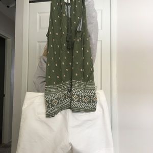 The limited white shorts and tank bundle